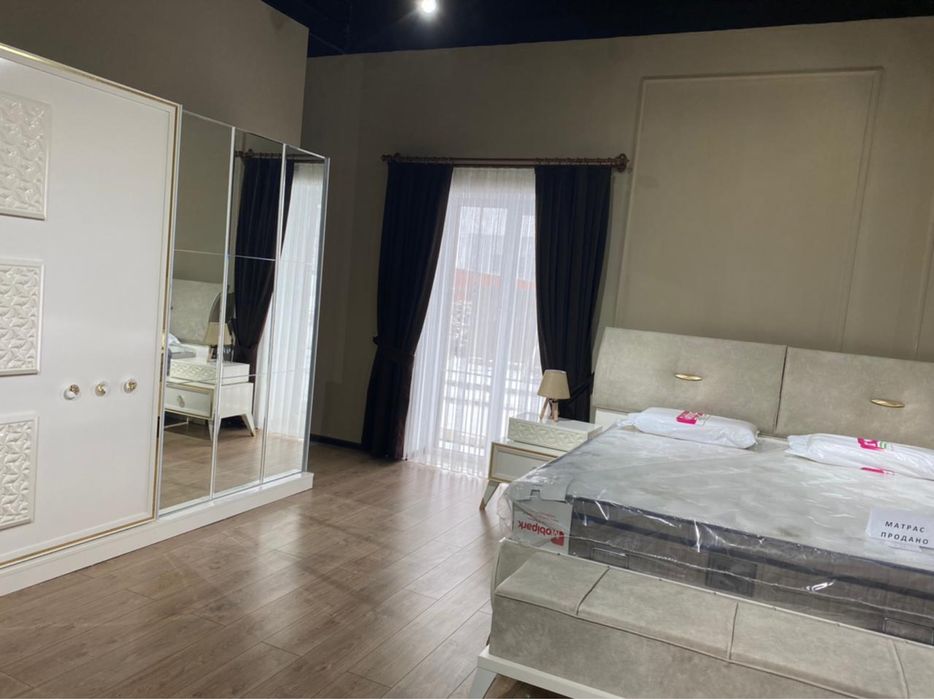 Продам спальный гарнитур Турция