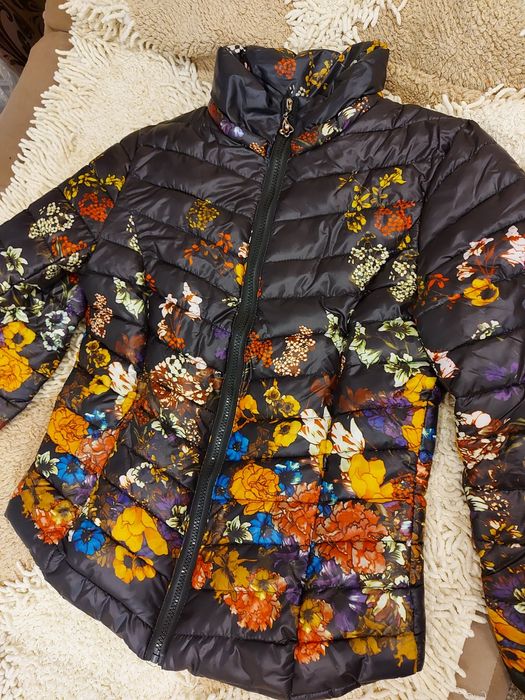 Демисезонная куртка. Размер 40-44.