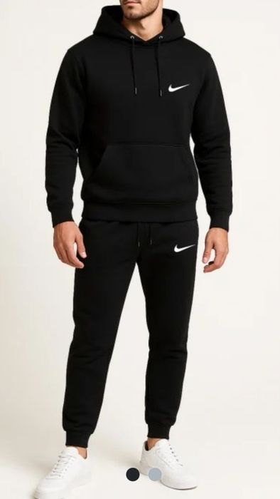 Model nou! Trening baieti Nike de iarnă.