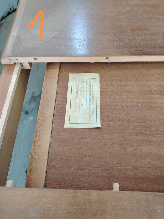 Холни маси от дърво 2бр