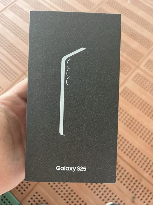 Samsung s25 + husa sigilate