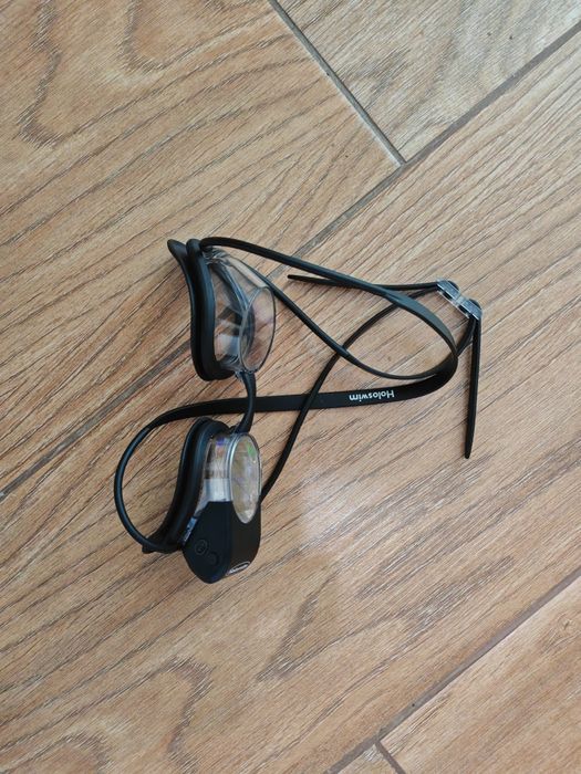 Ochelari înot inteligenti