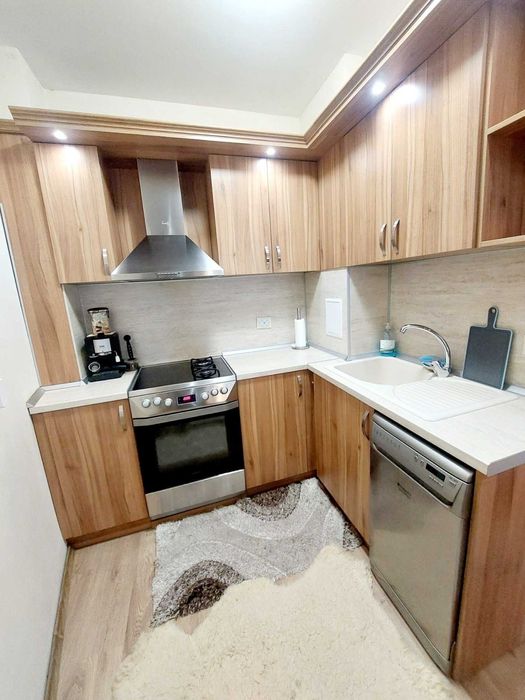 Дава се под наем Тристаен апартамент в София, Витоша - 130 кв.м за 1146.99 € - Снимка #1