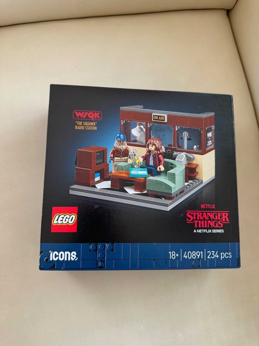 Lego 40891 Stranger Things: WSQK Radio Station Limited Retired