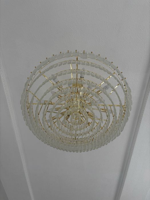 Жаңа 1 метірлік люстра сатылады!