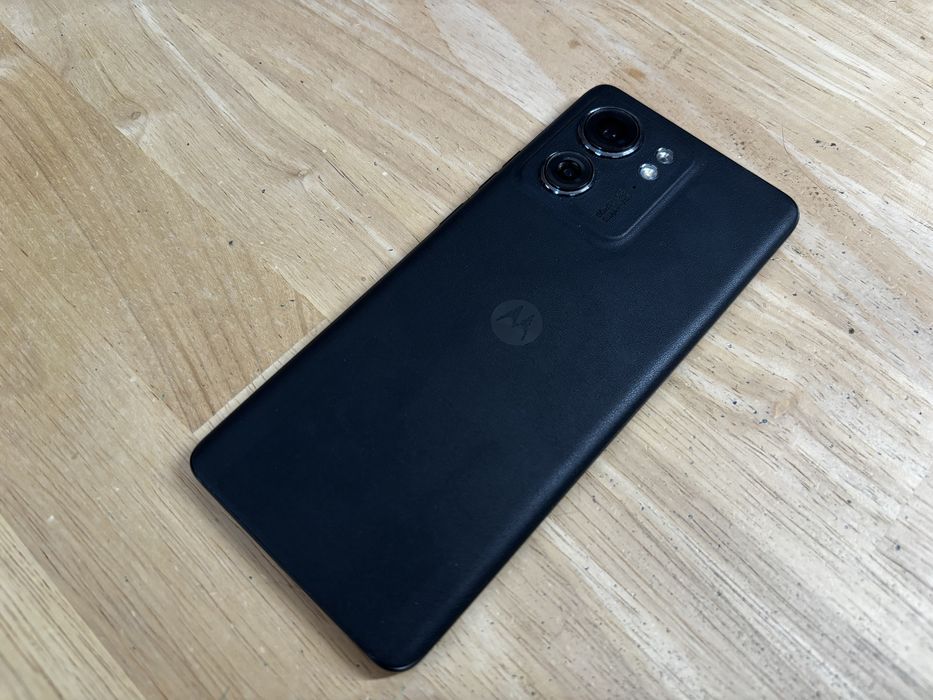 КАТО НОВ - Motorola Edge 40 5G 256GB, 8GB RAM, OLED 144Hz