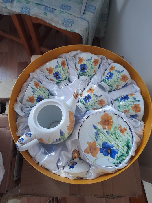 Продам чайный сервиз