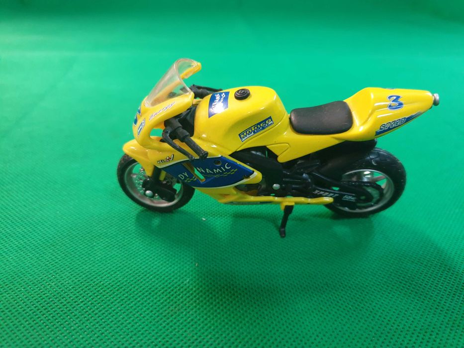 LOT Motociclete diverse scara 1/24