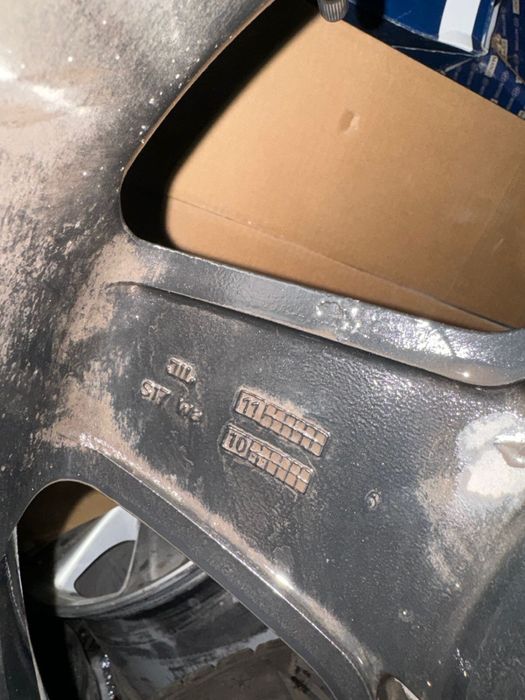 Продается шина вместе дисками комплекте