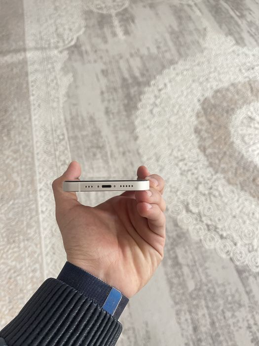 Продамм айфон 13