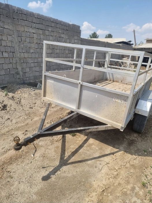 Pritsep tirkama avto arava sotiladi razmeri 3.2x1.6