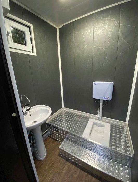 Туалеты из контейнера