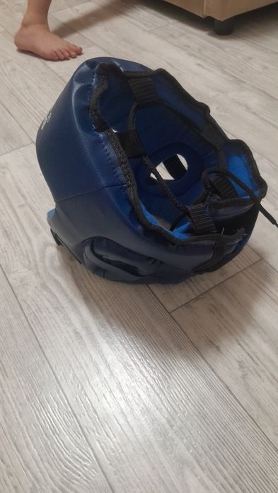 Шлем для единоборств