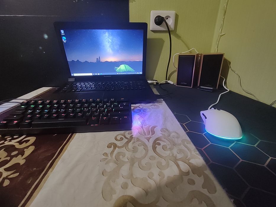 Ноутбук Lenovo b590