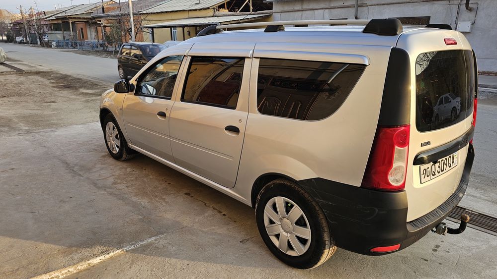 Лада Ларгус 2013