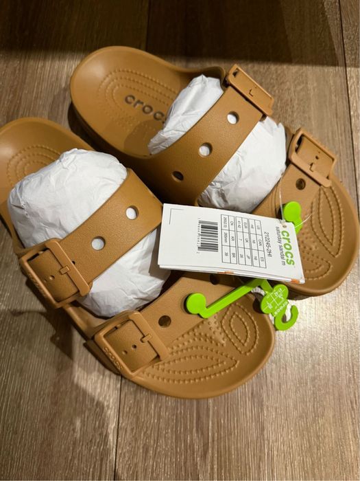 Продам мужские шлепанцы crocs