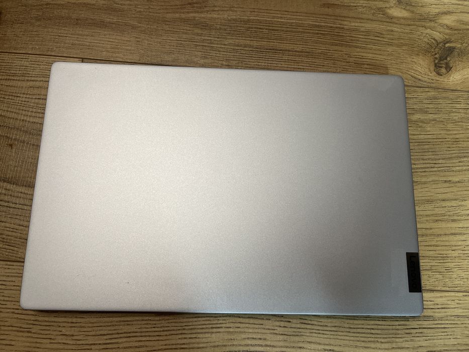Laptop Lenovo AMD Ryzen 5 4500 Series
