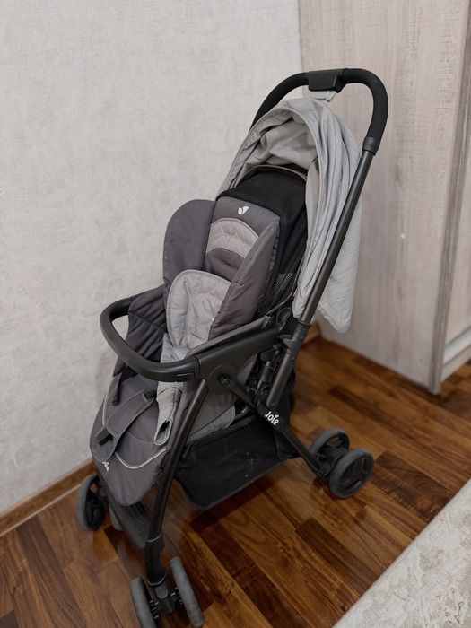 Детская прогулочная коляска Joie Mirus Ember