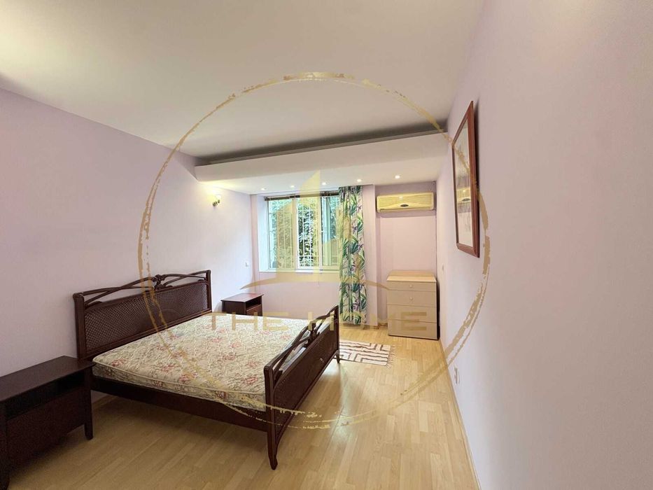 Дава се под наем Двустаен апартамент в Варна, Център - 55 кв.м за 400 € - Снимка #1