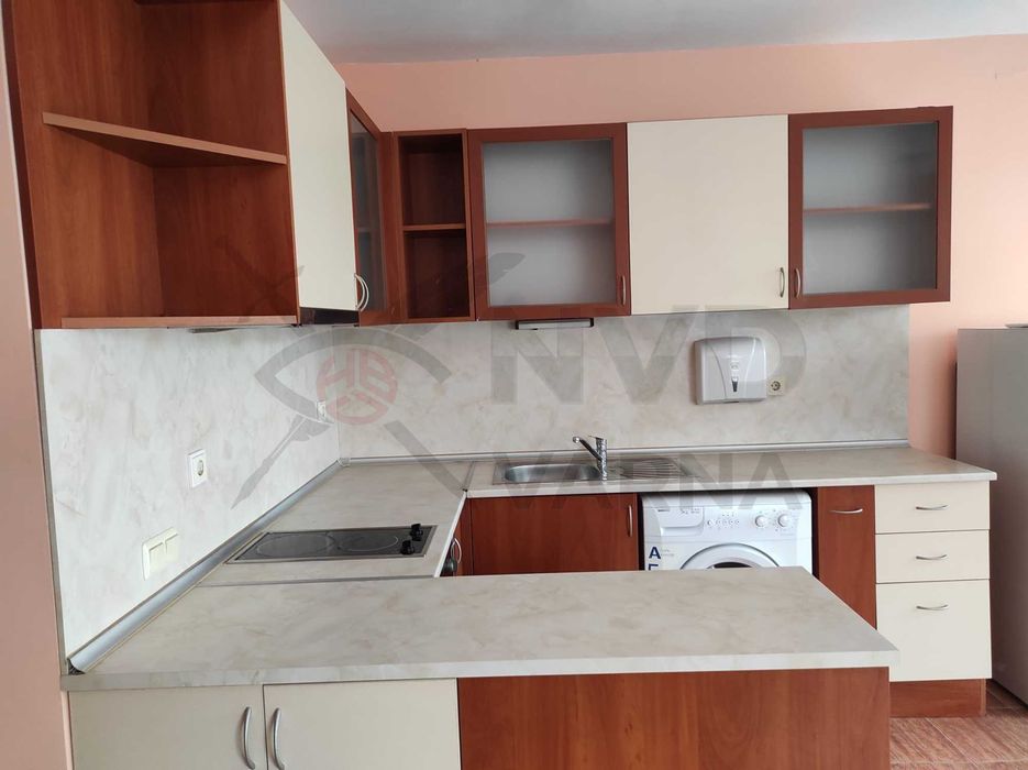 Дава се под наем Двустаен апартамент в Варна, Базар Левски - 63 кв.м за 550 € - Снимка #2