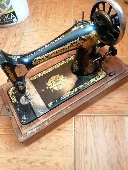 Швейная машинка Зингер.