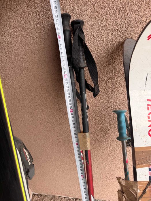 Продавам три комплекта скии