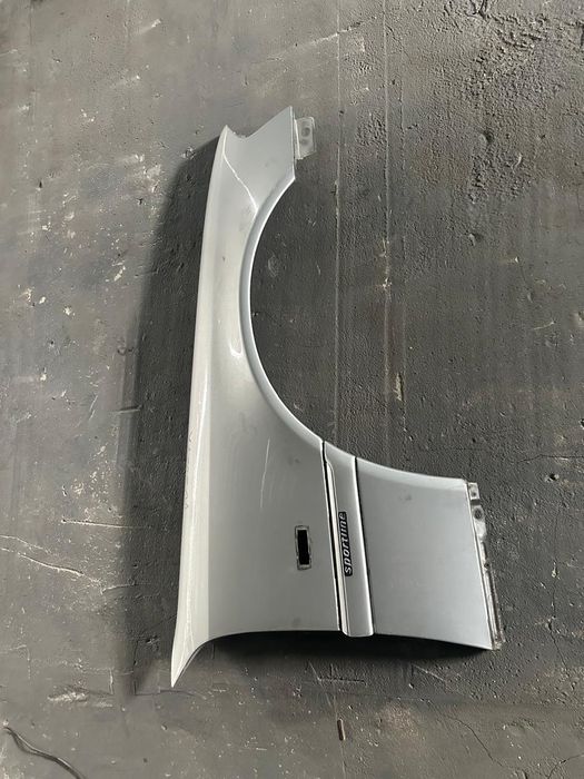 Крыло правое Mercedes benz w202