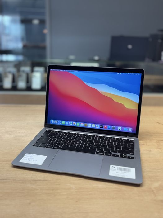 Macbook Air 2020/Расрочка 0-0-12