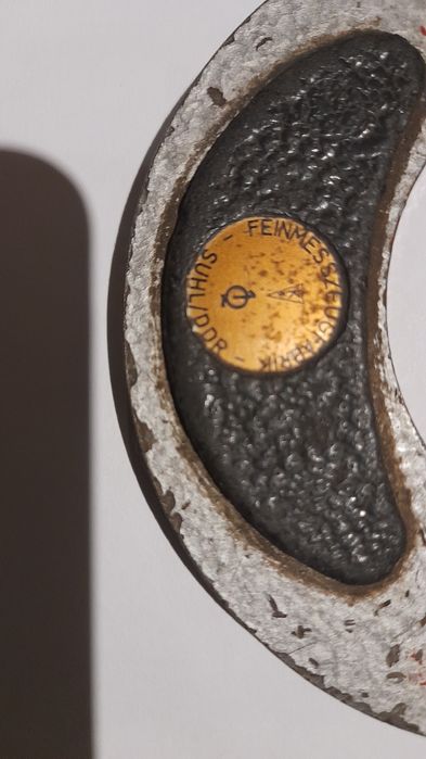 Ръчна дрелка и зеги