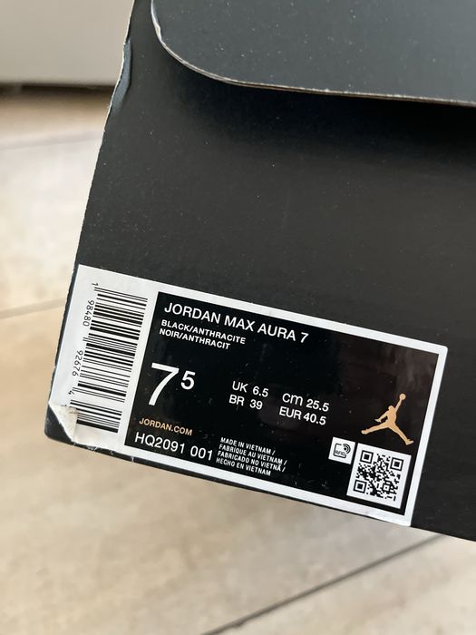 Кроссовки Jordan Max Aura 7