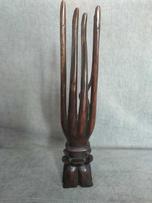 Suport bijuterii, din lemn