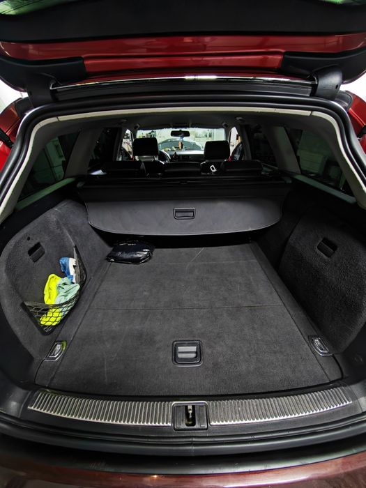 Se vinde  A4 B7 ! Este deosebită nu mai este lf ca aceasta!