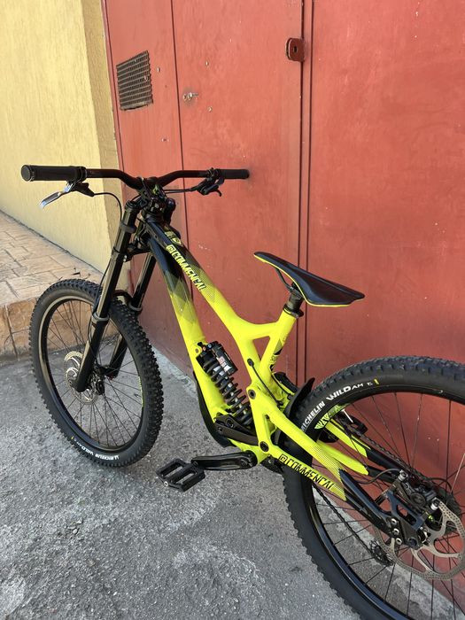 Commencal Supreme V4 27.5 Downhill/enduro