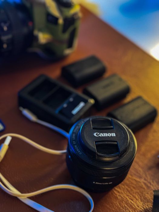 Canon 6D mark2 + комплект