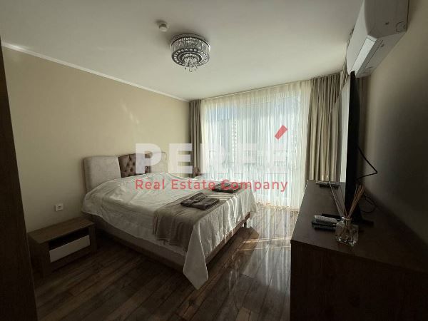 Продава се Двустаен апартамент в Бургас, Братя Миладинови - 87 кв.м за 3046 €/кв.м - Снимка #3