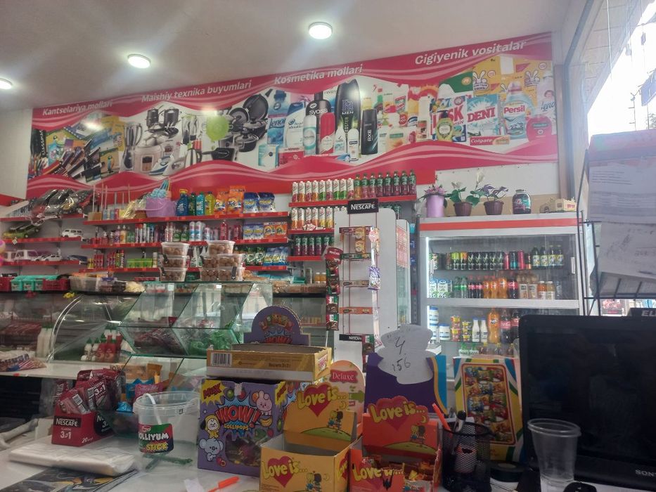 Prilavkalar zamonaviy, holati  juda yahshi