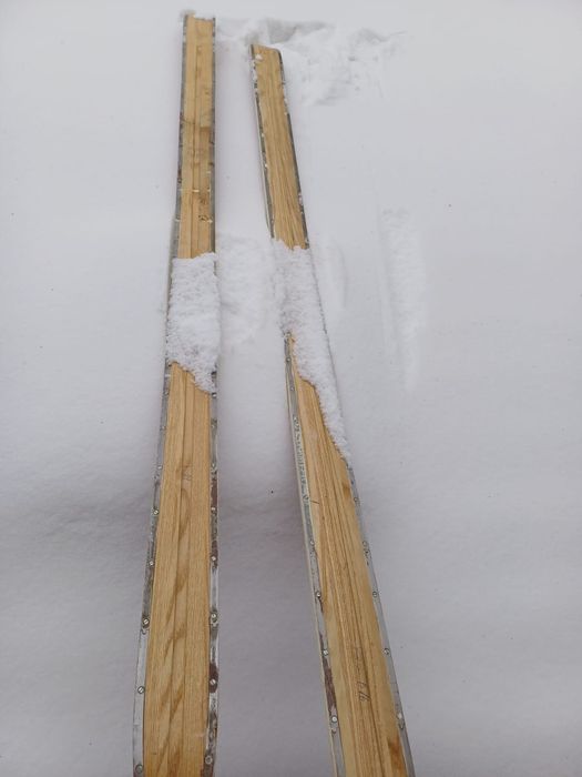 Лыжи.  (5 пар .. )