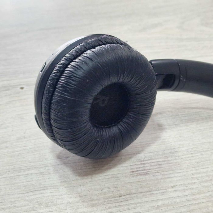 Безжични слушалки JBL Tune 5