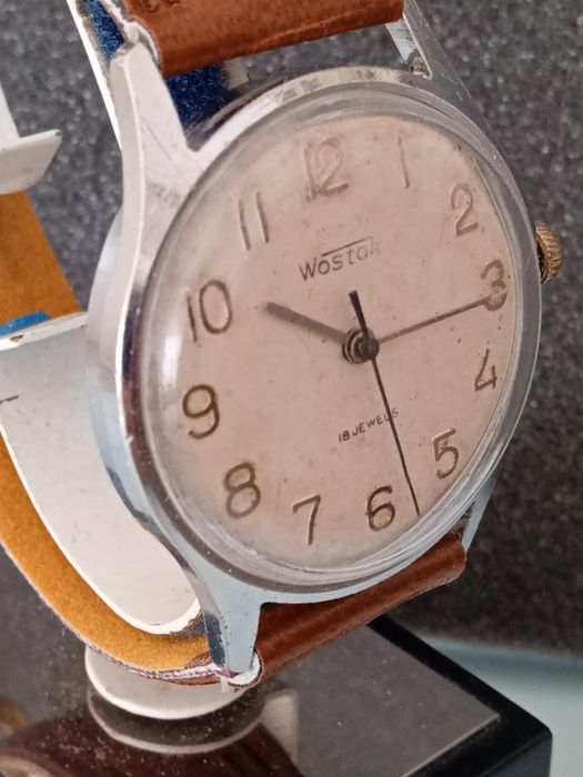 Руски ръчен механичен часовник WOSTOK.