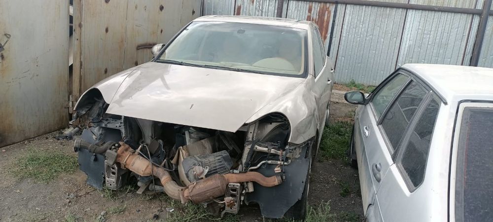 Порш на запчасти,есть все