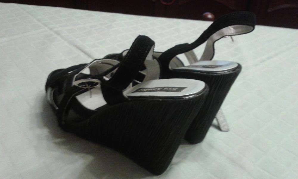 Vand sandale dama piele lacuita marimea 37