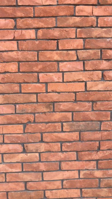 Caramida aparenta feliata (noua, 100% argila arsa)