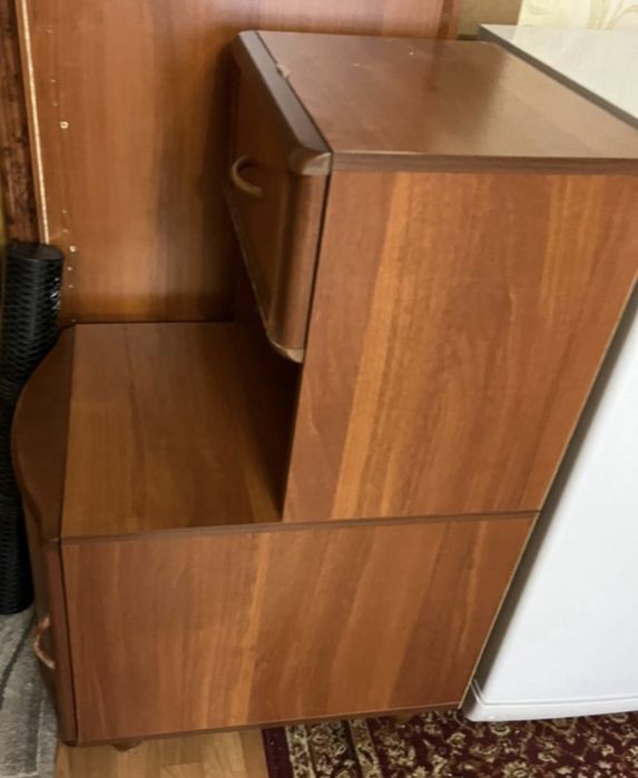 Продам тумбу срочно!!!