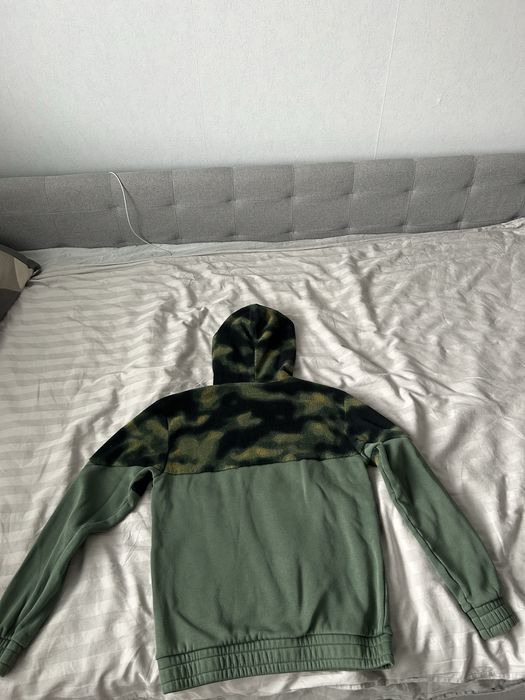 Зелено Hodie на Адидас