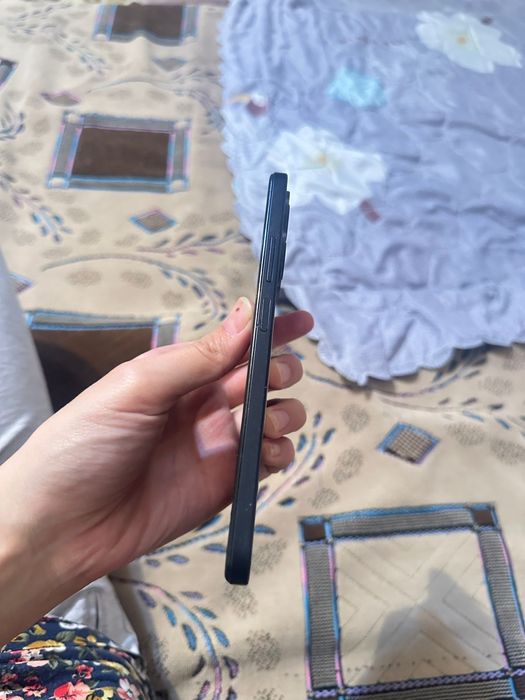 Продаю телефон..