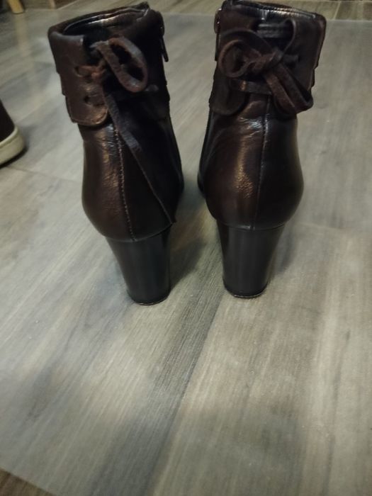 Ghete de piele naturală femei mărimea 37