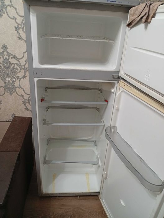 Холодильник Snaige