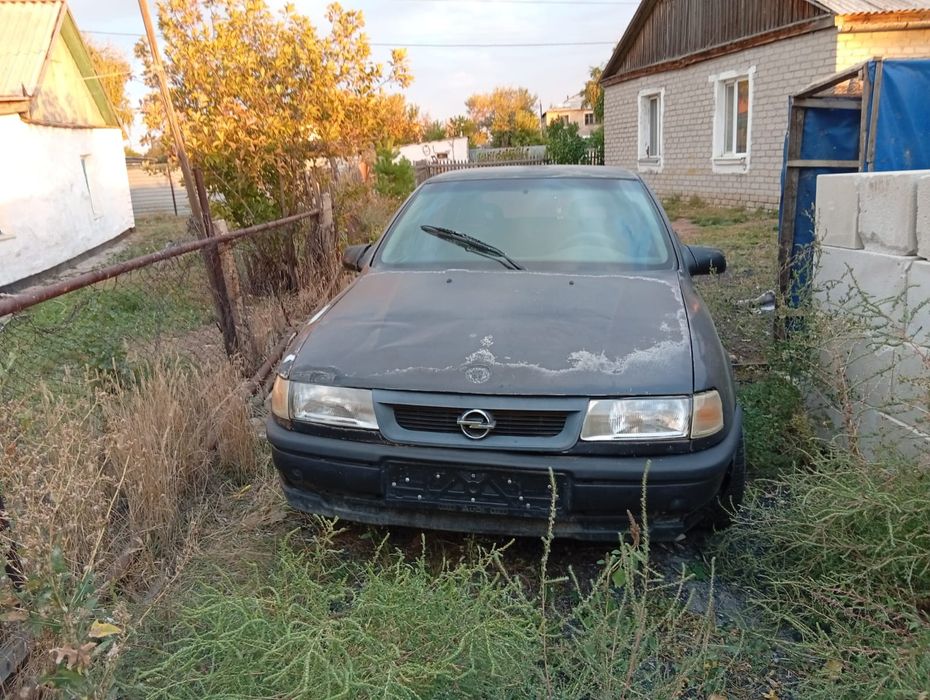 Продам машину OPEL VECTRA