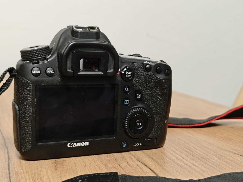 Canon EOS 6D Full Frame | Doar 17.000 cadre | Impecabil