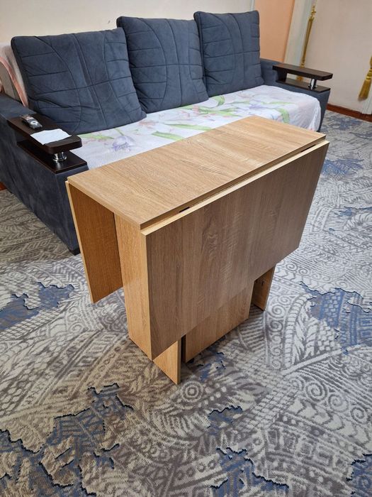 Stol ochilib yopiladigon